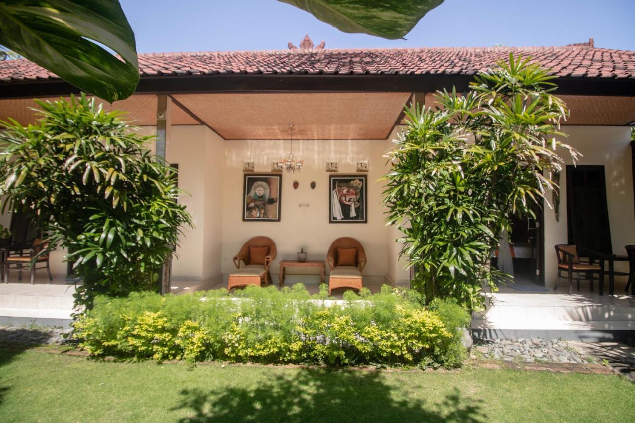 Giri Sari Guest House Pemuteran Extérieur photo
