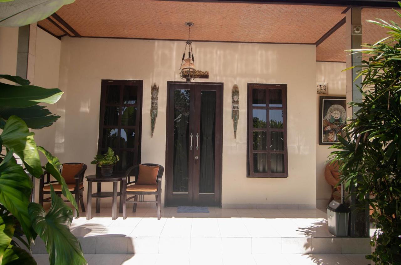 Giri Sari Guest House Pemuteran Extérieur photo