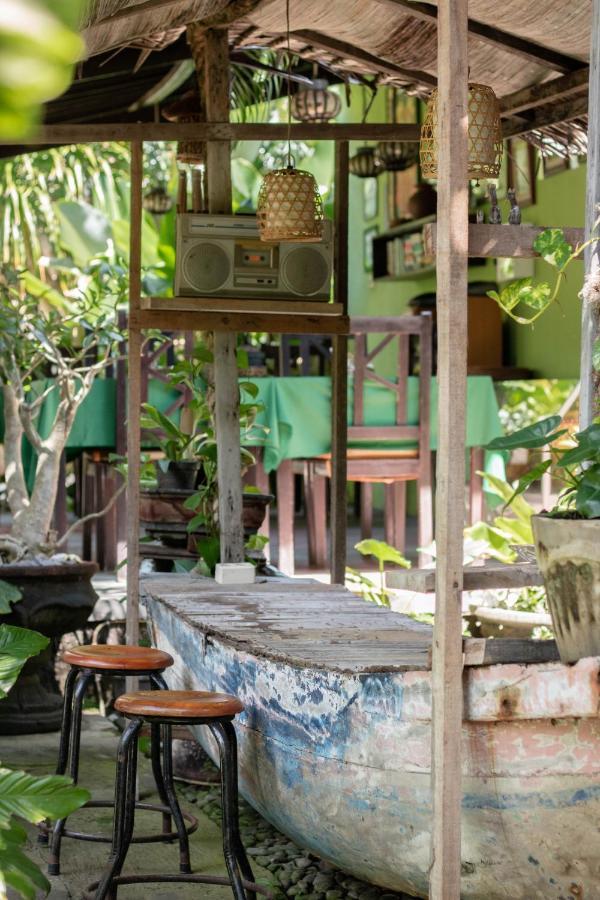 Giri Sari Guest House Pemuteran Extérieur photo