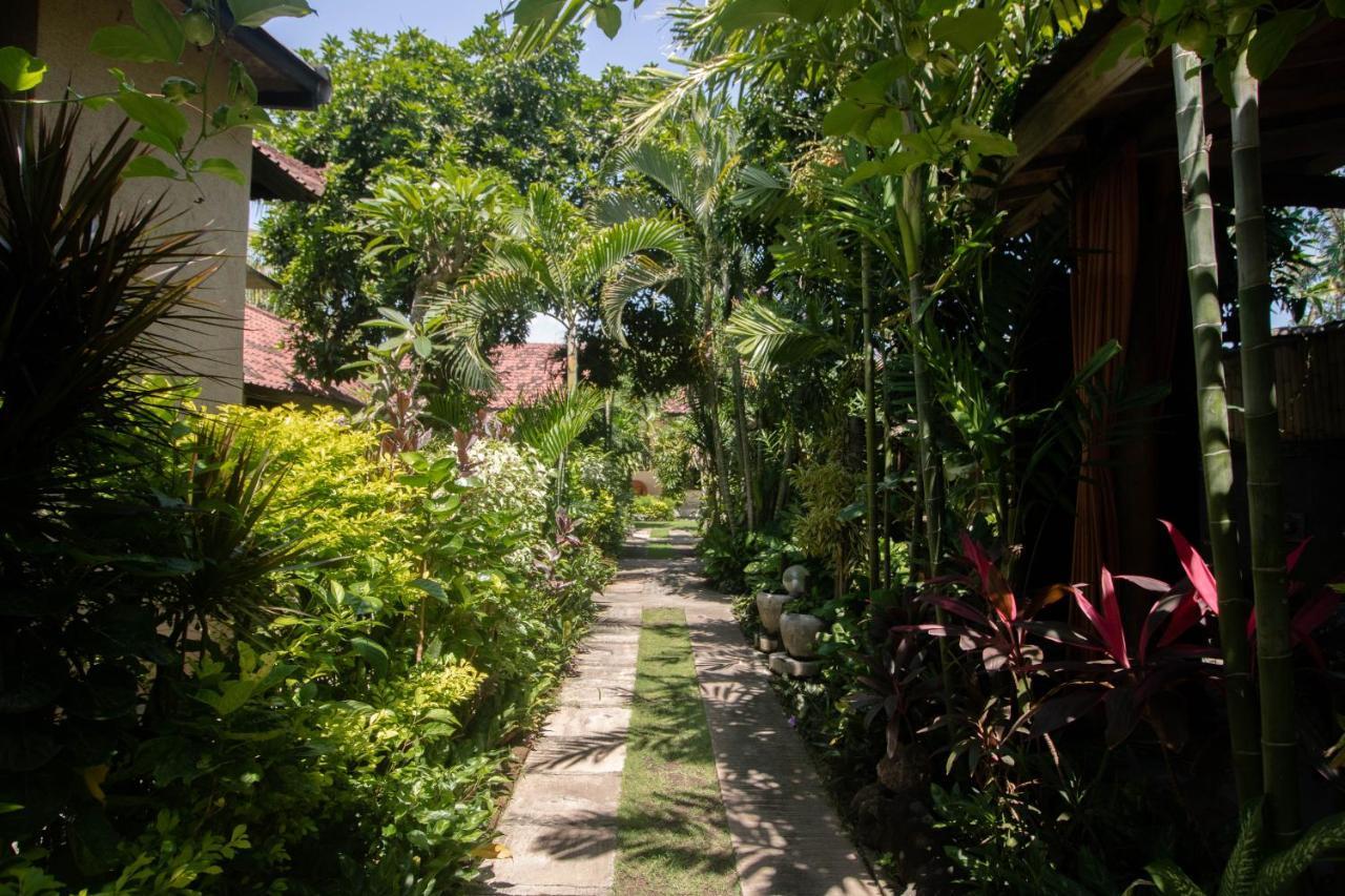 Giri Sari Guest House Pemuteran Extérieur photo