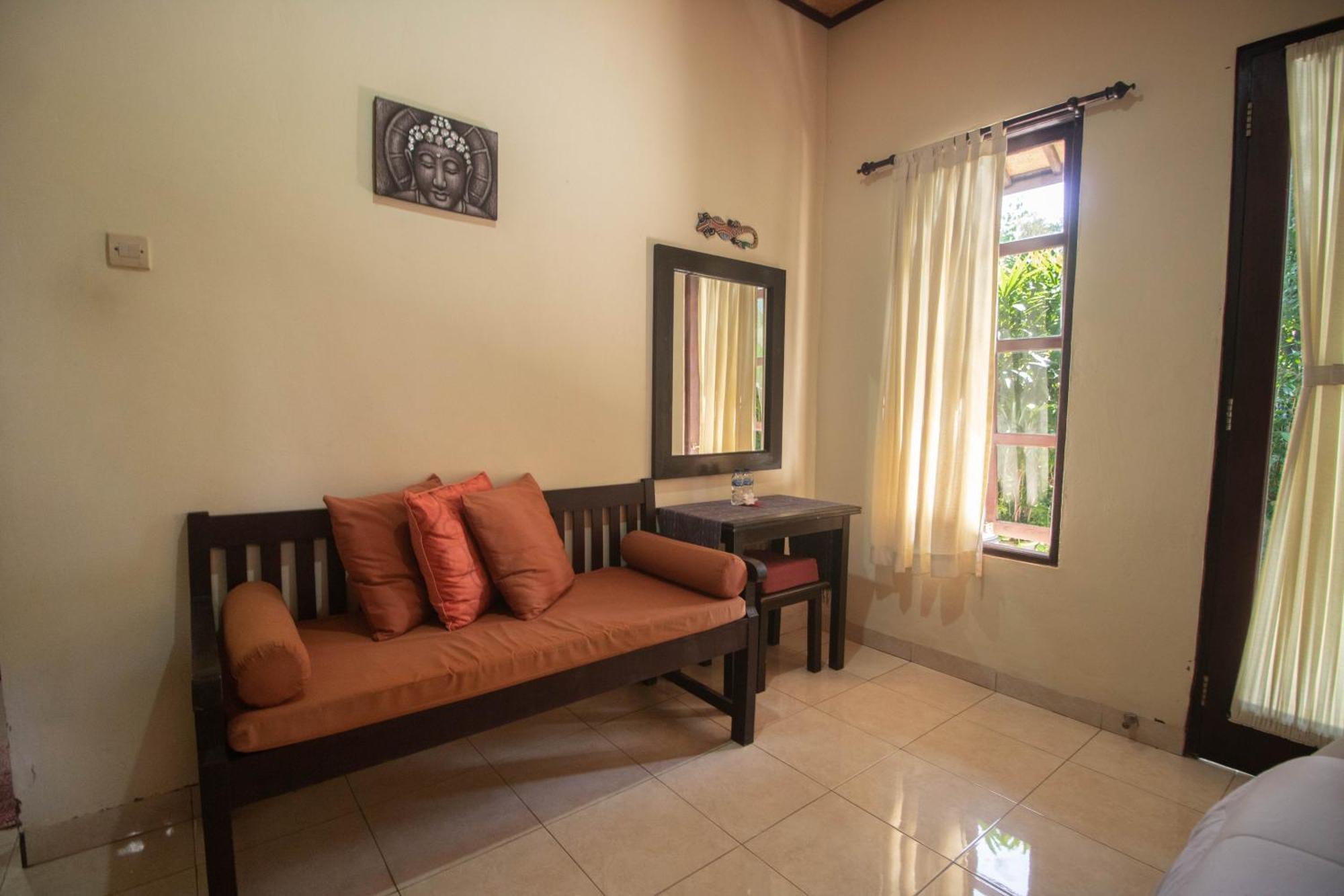 Giri Sari Guest House Pemuteran Extérieur photo