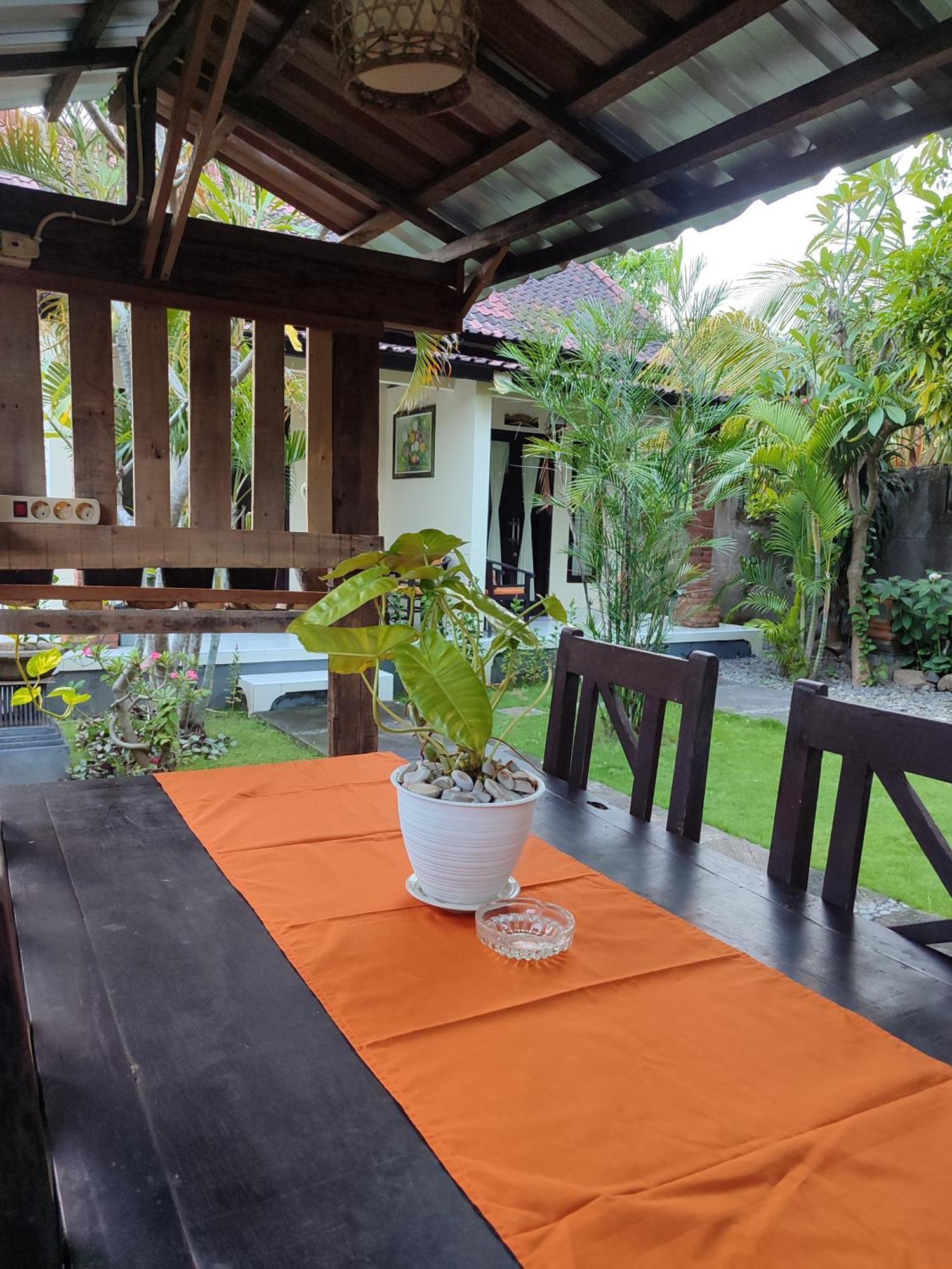 Giri Sari Guest House Pemuteran Extérieur photo