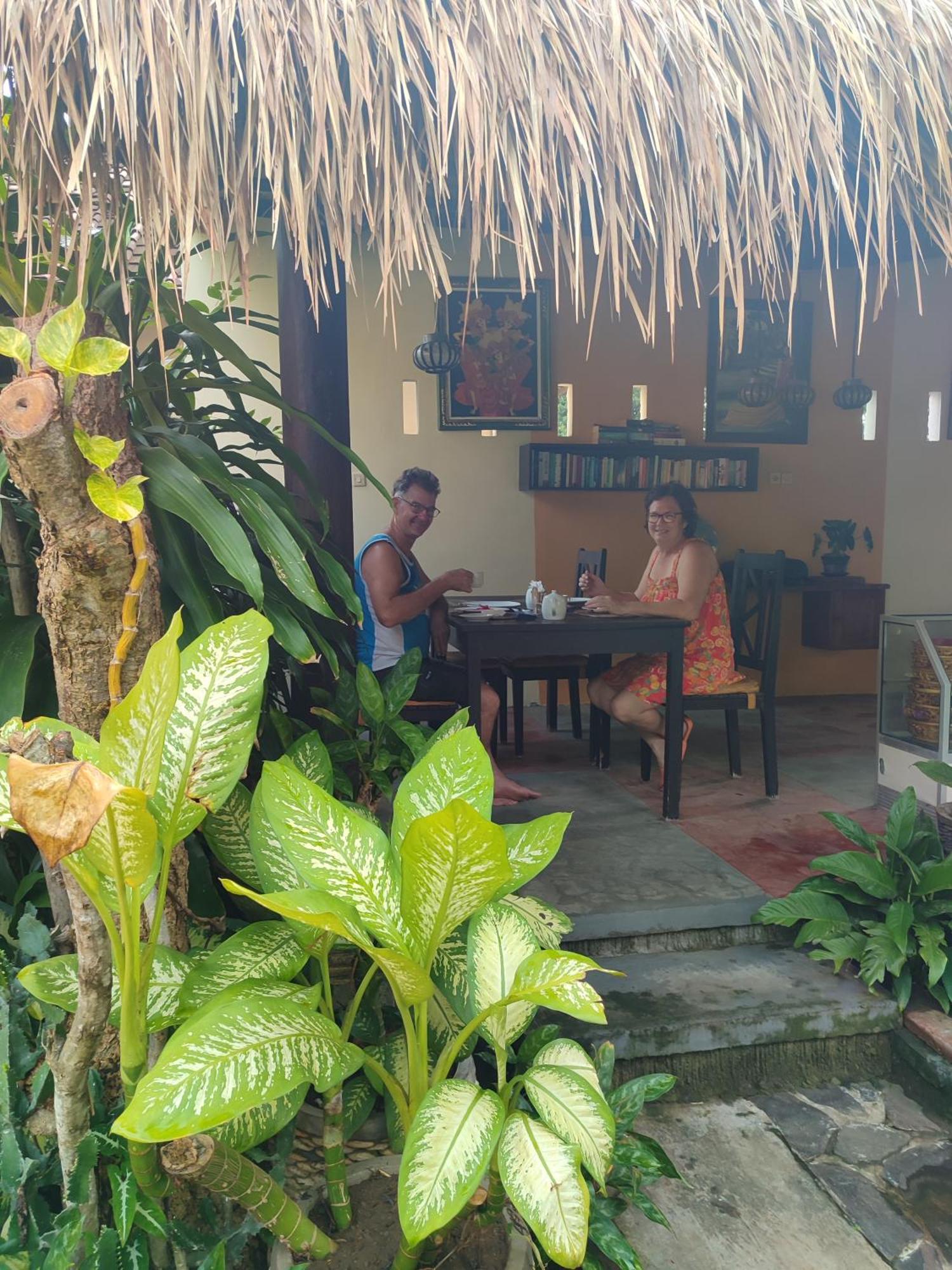 Giri Sari Guest House Pemuteran Extérieur photo