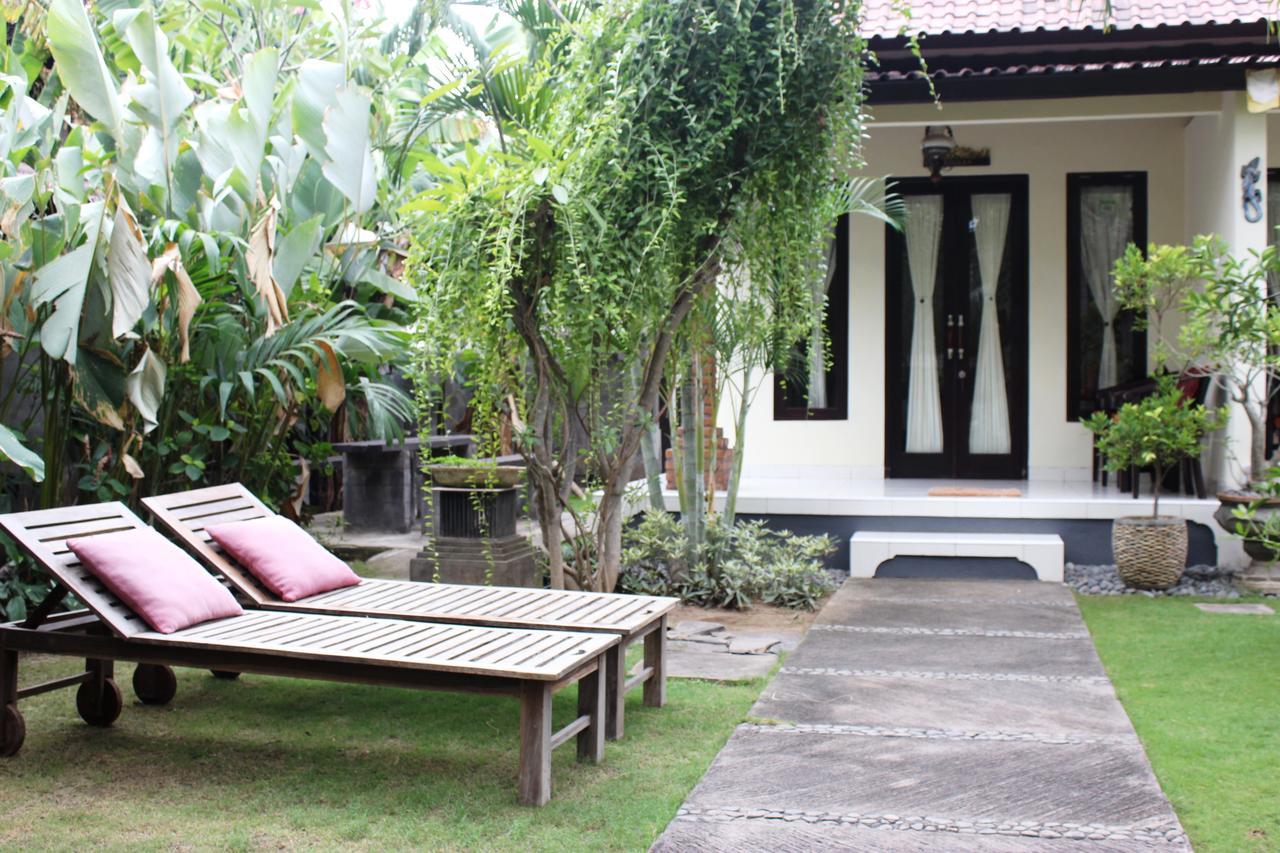 Giri Sari Guest House Pemuteran Extérieur photo